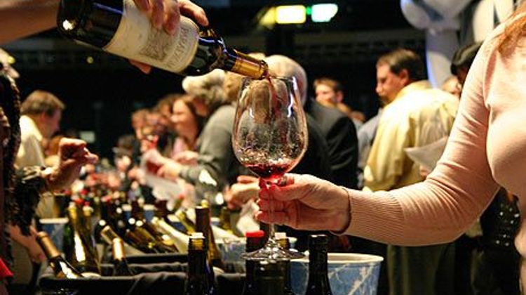 METS ET VINS – Entre gastronomie et solidarité à Lourdes