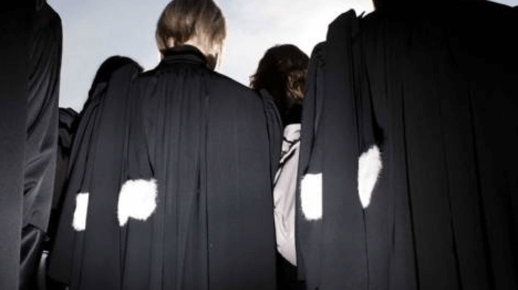 AVOCATS