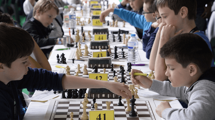 ECHECS 3