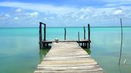 Ponton sur lagune