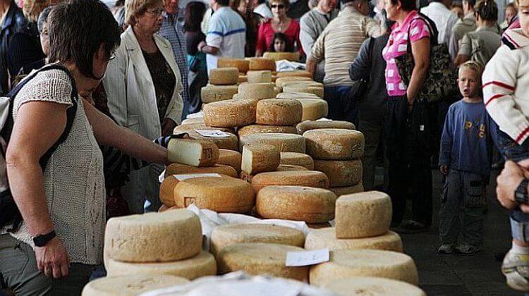 FOIRE AUX FROMAGES / FETE DU FROMAGES