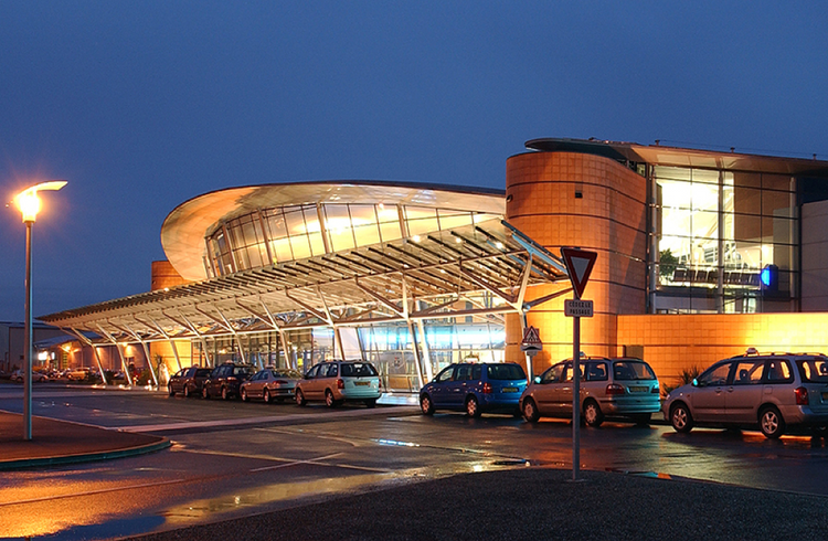 AEROPORT PAU *