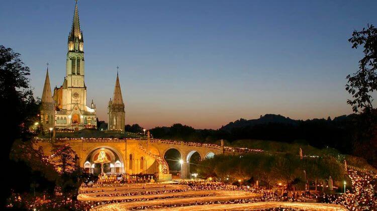 La Ciergerie de Lourdes revient dans la lumière