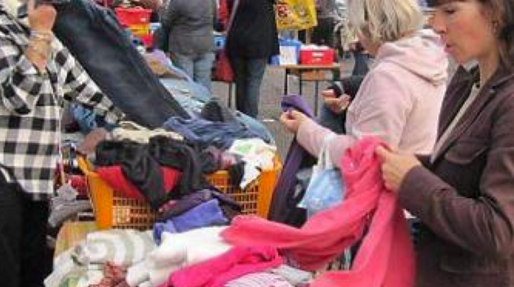 NOËL SOLIDAIRE – Braderie de la Croix Rouge à Pau et Lescar