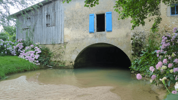 MOULIN POYALLER