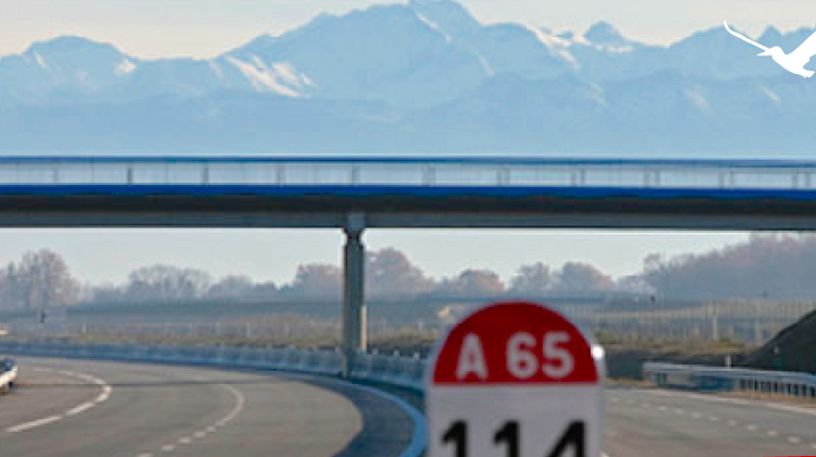 TRAVAUX POUR L’A65 – L’autoroute Pau-Langon entièrement retapissée