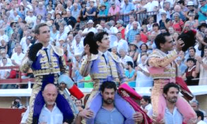 BAYONNE CORRIDA