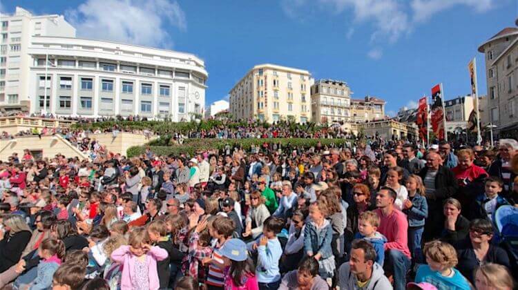 Les arts s’installent dans les rues de Biarritz - PresseLib