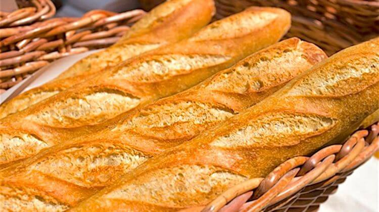 BAGUETTE PAIN 1