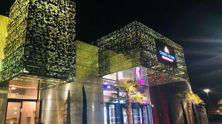 CASINO PAU 4
