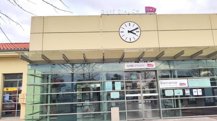 GARE AUCH 11