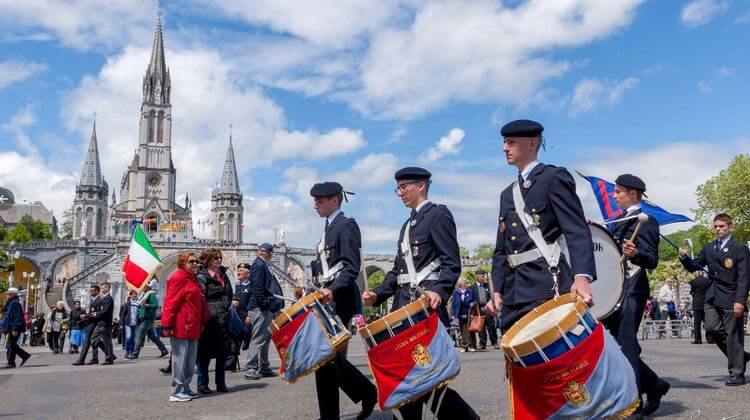 LOURDES MILITAIRES 2