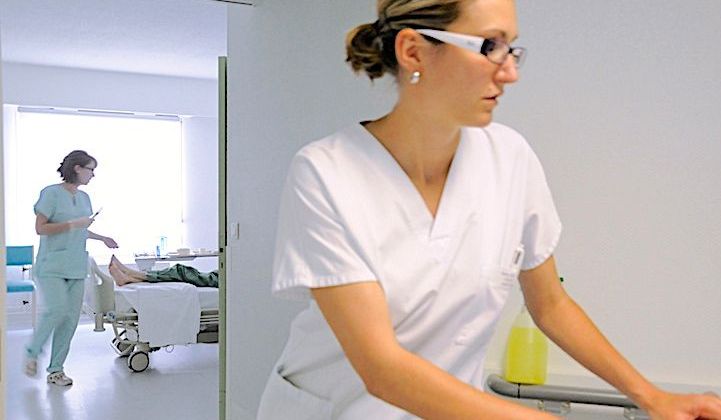 MÉTIERS – Zoom sur les infirmiers et aides-soignants à Bayonne