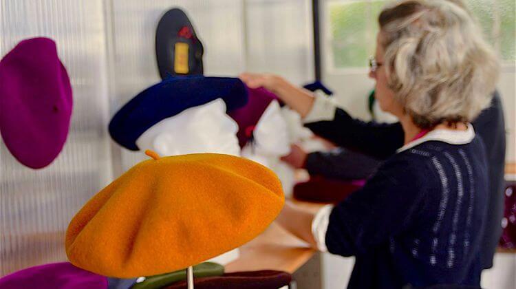 MANUFACTURE BERETS 0