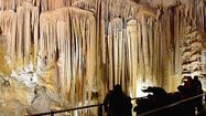 ESPARROS grotte1