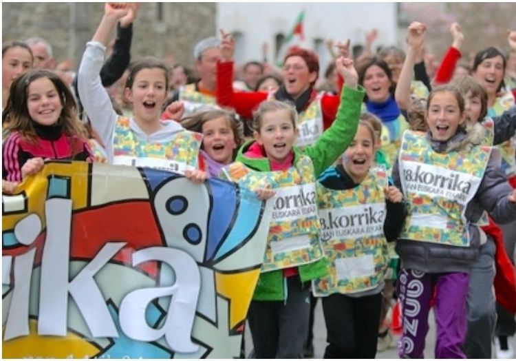 KORRIKA – 11 jours et 10 nuits avec comme slogan : Euskara gara