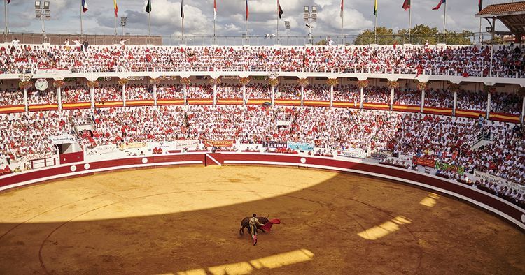 Une corrida se tenant dans les arènes de Dax.