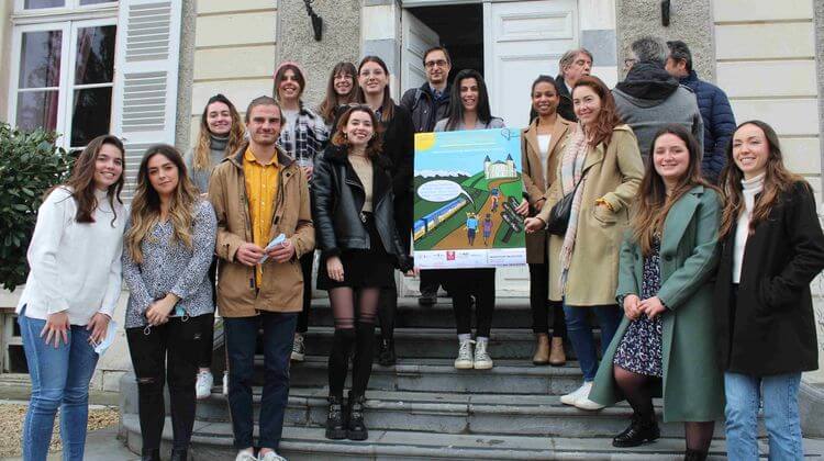 Le 10 mars prochain, les 19 étudiants du Master 2 Tourisme de l'Université de Pau et des Pays de l'Adour invitent les professionnels du tourisme à une réflexion sur les mobilités responsables et les innovations qui peuvent y être rattachées, au château de Franqueville à Bizanos.