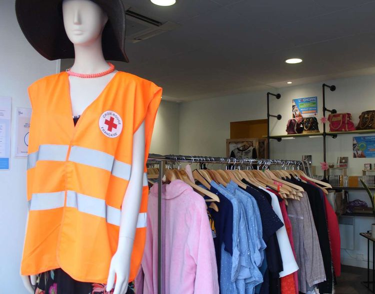 BRADERIE SOLIDAIRE – La Croix Rouge vous attend samedi à Bayonne