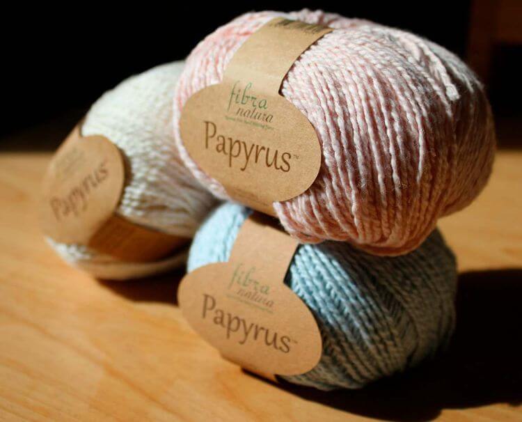 Des pelotes de laines de la marque Papyrus