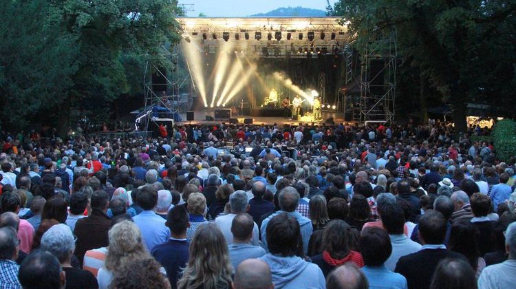 L’ÉTÉ À PAU - Cascade de concerts au Théâtre de Verdure