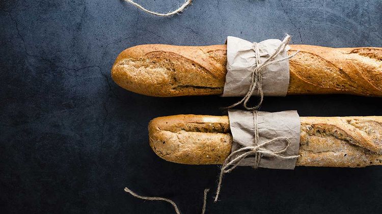 Photo de deux baguettes de pain