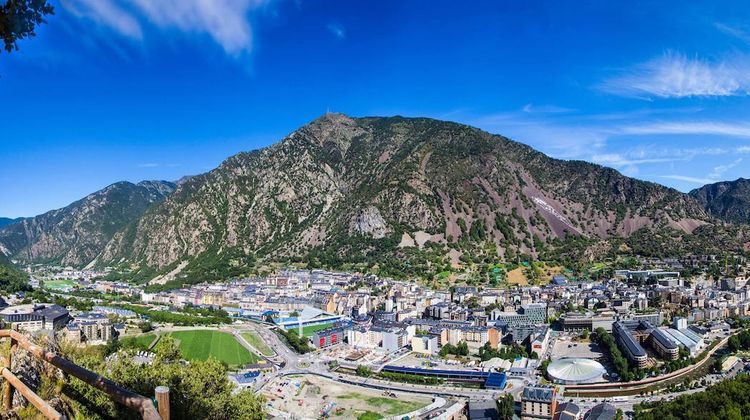 INÉDIT – L’Andorre impose le catalan aux résidents