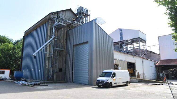 Une photo de l'usine Graines d'Alliance de Maïsadour à Saint-Sever.