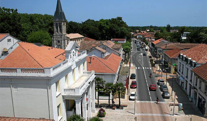 Une photo de la ville de Saint-Vincent-de-Tyrosse dans les Landes.