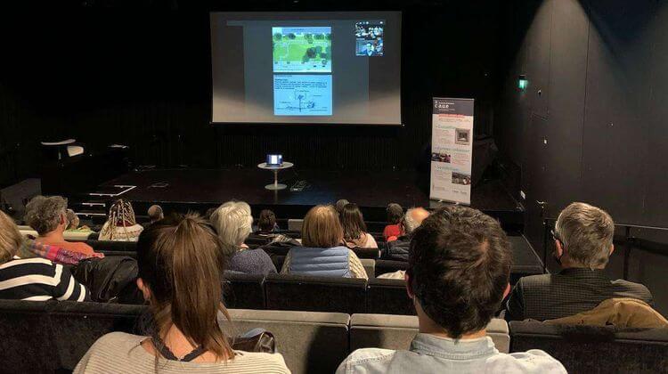 Le public lors d'un rendez-vous de Cinespaces 2022, au Méliès de Pau.