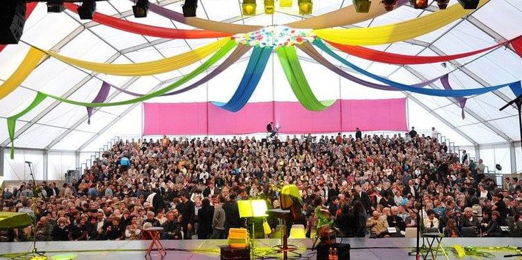 ATOUT CŒURS – Dans les Landes, un festival de village au sommet