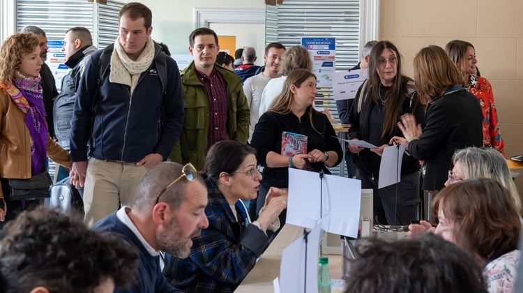 La chambre consulaire s'associe au réseau Europe Enterprise Network pour accompagner la transition écologique des entreprises béarnaises. Deux rendez-vous sont prévus en ce mois de mars