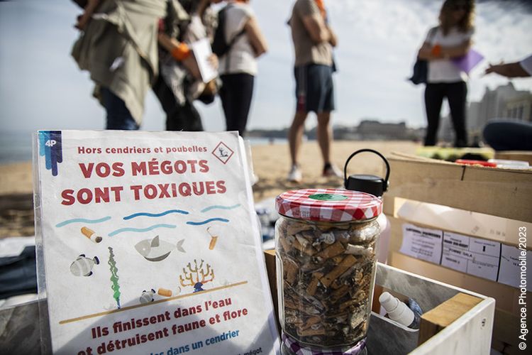 Atelier de ramassage de mégots sur la plage