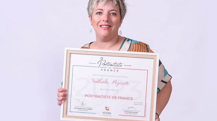 Nathalie Peyrette, photographe indépendante à Lucq-de-Béarn, a été élu "Portraitiste de France 2023".