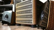 Une enceinte PB Speakers en bois.