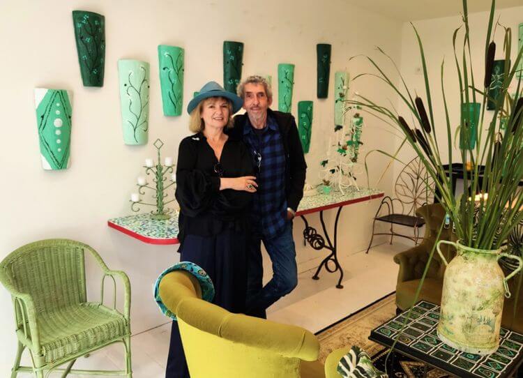 Pascale Bresson Pitras et Michel Klein dans la boutique éphémère Klein d'Oeil