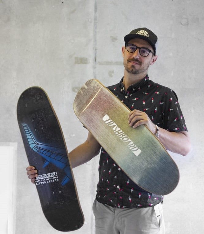 François Jaubert, le fondateur de Trashboard, une planche de skateboard réalisée à partir de carton recyclé.