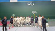 Les athlètes et les membres du staff de l'équipede France de sabre, en stage à Pau.