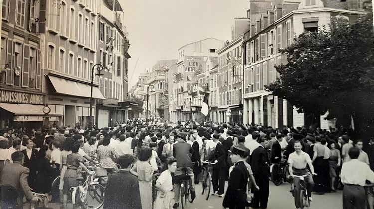 Une photographie d'archive de la Libération de Pau en 1944. Crédit photo : Musée de la Résistance.