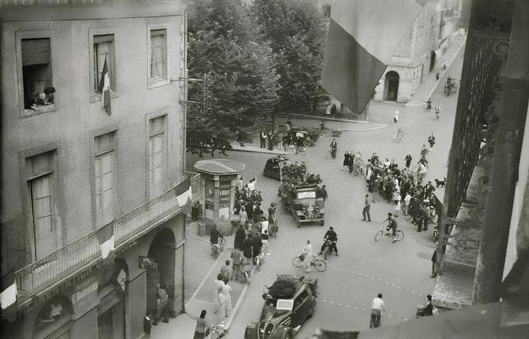 Une photographie d'archive de la Libération de Pau en 1944. Crédit photo : Archives intercommunales.