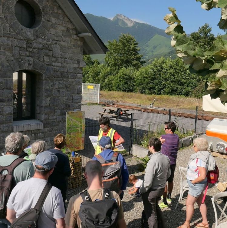 Une excursion Géo Train organisée par l'association paloise GéolVal, dans les Pyréneés. Crédit photo : GéolVal.