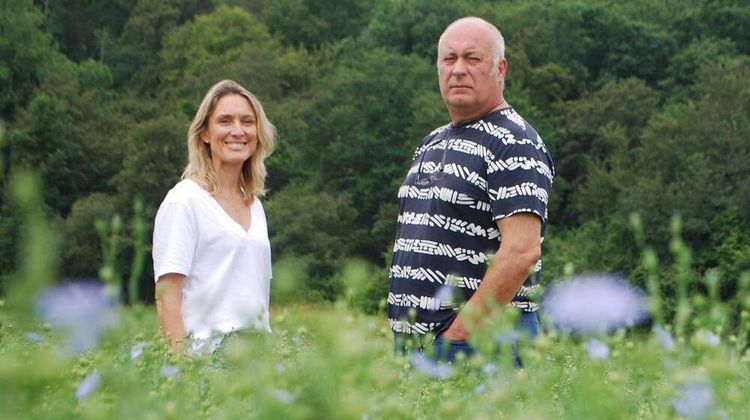 Christelle Bonnemason-Carrère et Régis Cassaroumé, les fondateurs de la marque Lin des Pyrénées.