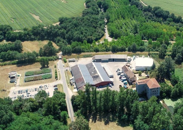 Une vue aérienne de Danival, près de Nérac dans le Lot-et-Garonne