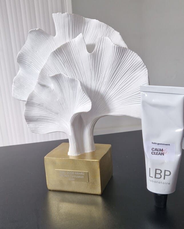 Le laboratoire LBP récompensé au salon international I Feel Good Event pour la formule de son soin gommant Calm & Clean, 100 % naturel et upcyclé.