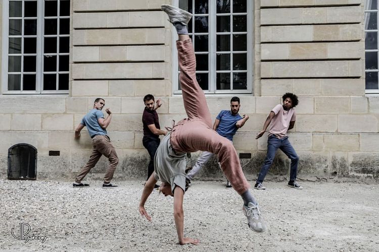 Le spectacle de hip-hop de la compagnie de danse bordelaise Hip-Hop Rêvolution, invitée en résidence par Lacaze aux sottises. Crédit photo : JP Marcon