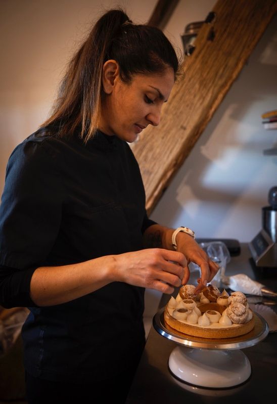 Julie Salinas, gérante de la pâtisserie Maison M, créée des pâtisserie sans gluten et sans protéine de lait.