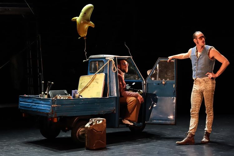 La Compagnie Les Barjes présentera son spectacle Virils durant la 16e édition de la Fête des Sottises, à Salies-de-Béarn. Crédit photo : Thypa