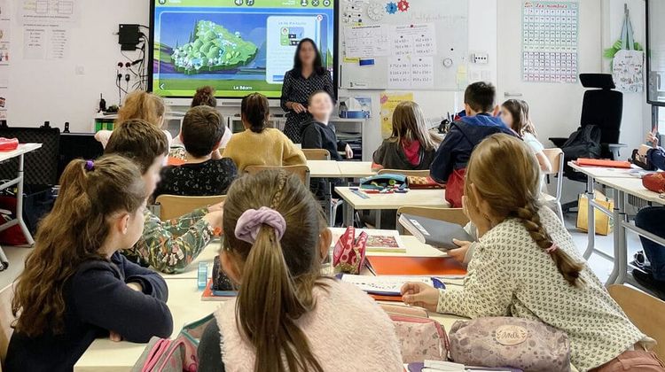 La solution Mathia Éducation, imaginée par Prof en Poche.