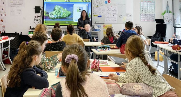 La solution Mathia Éducation, imaginée par Prof en Poche.