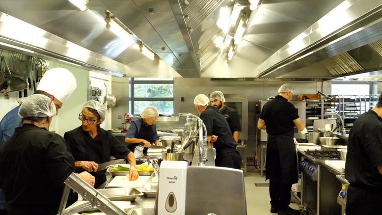 Le restaurant d'application du GRETA-CFA Aquitaine, sur le site basque de Lachepaillet.